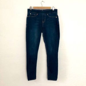 Levi’s Pull On Skinny Jeans